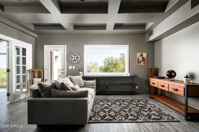 3977 E Paradise View Drive, Paradise Valley, AZ 85253