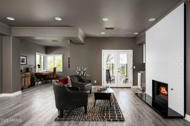 3977 E Paradise View Drive, Paradise Valley, AZ 85253