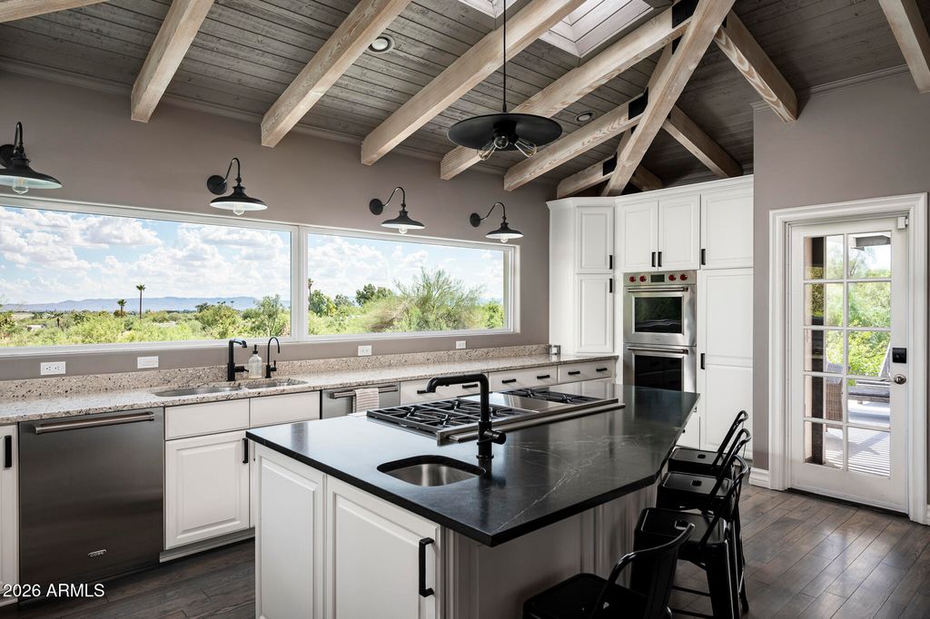 3977 E Paradise View Drive, Paradise Valley, AZ 85253 — photo 2
