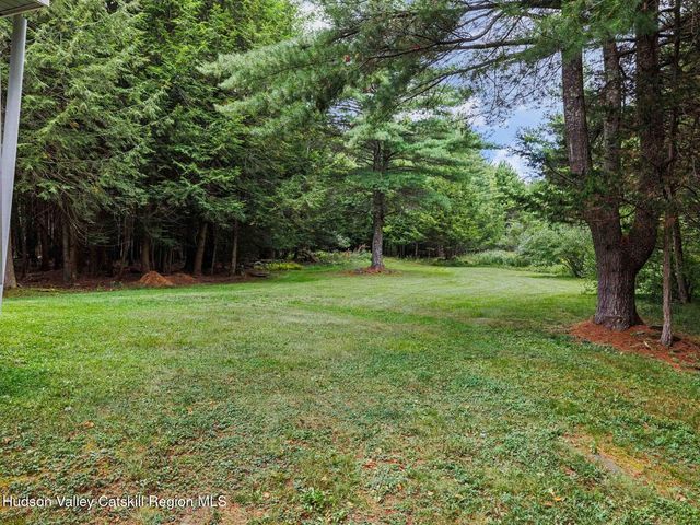 61 Hemlock Road, Jewett, NY 12444