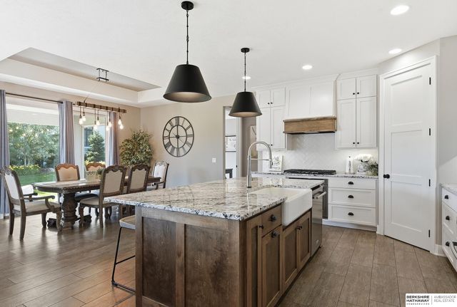 2005 S 208th Street, Elkhorn, NE 68022