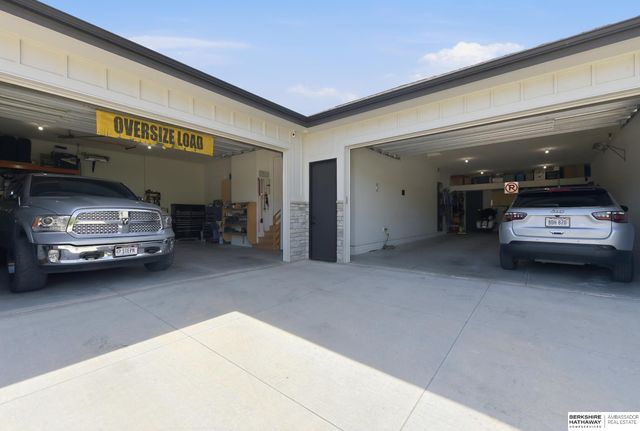 2005 S 208th Street, Elkhorn, NE 68022