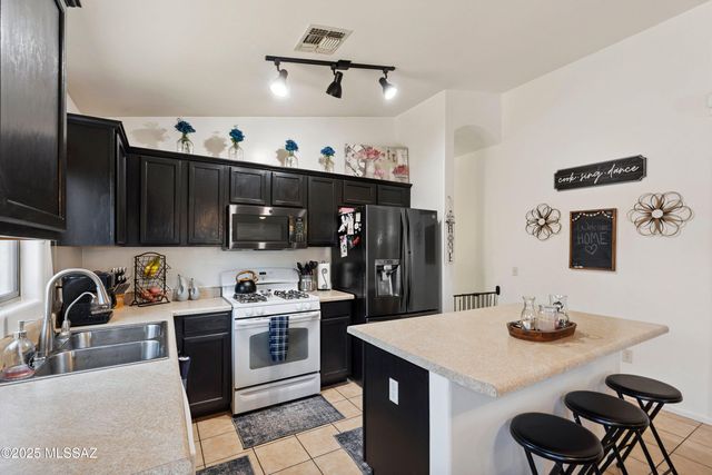 14213 N Maize Farm Avenue, Marana, AZ 85658