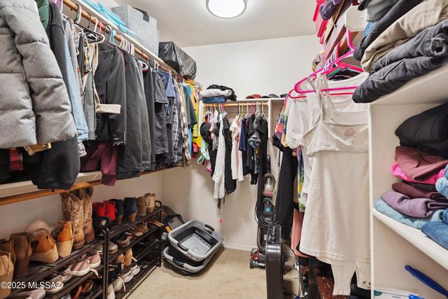 14213 N Maize Farm Avenue, Marana, AZ 85658