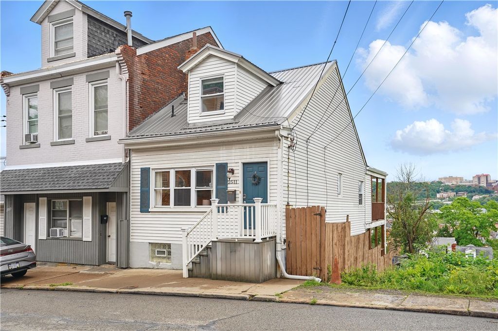 2511 Mission St, South Side, PA 15203