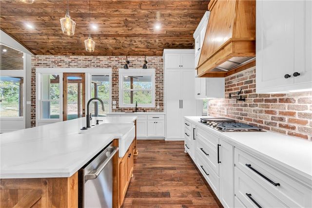 2716 County Road 324, Caldwell, TX 77836