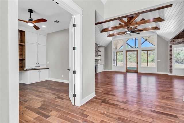 2716 County Road 324, Caldwell, TX 77836