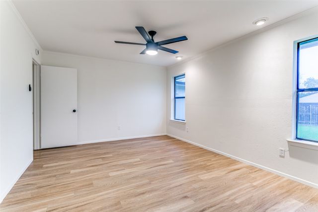 2627 Winterlake Drive, Carrollton, TX 75006