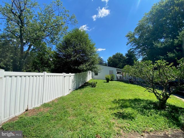 4410 CHURCH RD, Mount Laurel, NJ 08054