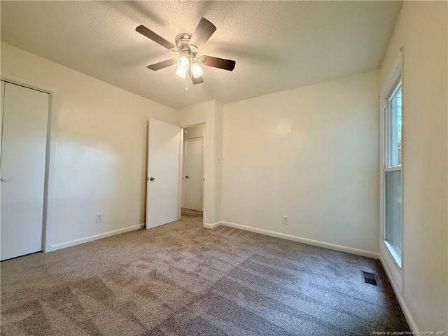 1009 Louisburg Place, Fayetteville, NC 28311