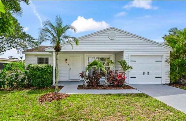 5372 E COURTNEY E, Boynton Beach, FL 33472