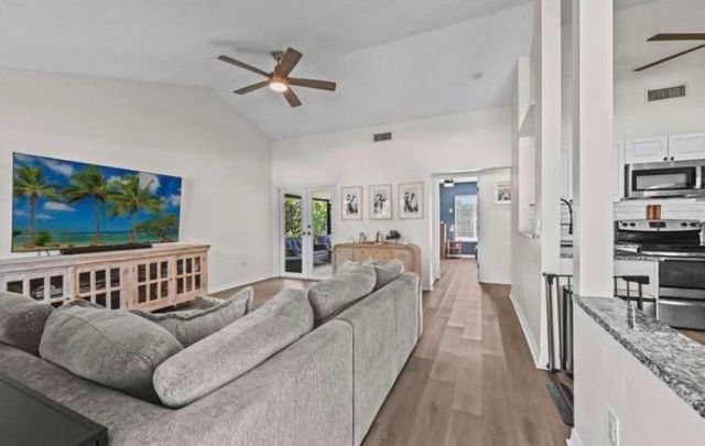 5372 E COURTNEY E, Boynton Beach, FL 33472