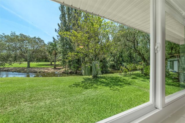 3140 Calle Largo Drive, Hollywood, FL 33021