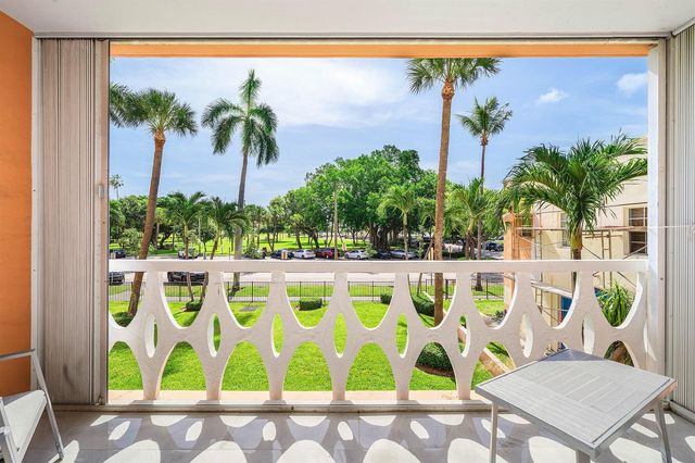 15 S Golfview Road 206, Lake Worth, FL 33460