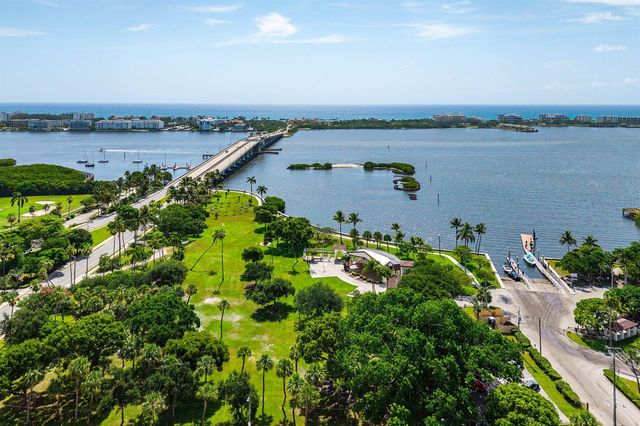 15 S Golfview Road 206, Lake Worth, FL 33460