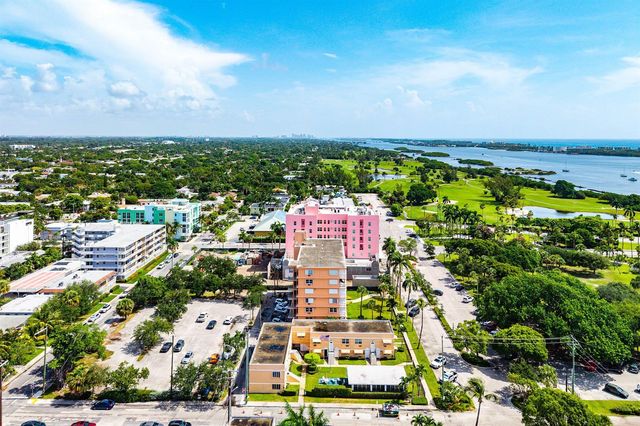 15 S Golfview Road 206, Lake Worth, FL 33460