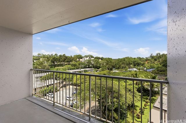 95-061 Waikalani Drive D704, Mililani, HI 96789