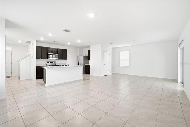 5635 HOLLINGWORTH TRAIL, Wesley Chapel, FL 33545