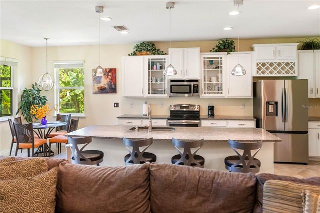 6228 35TH COURT E, Bradenton, FL 34203