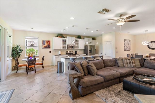 6228 35TH COURT E, Bradenton, FL 34203