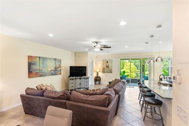 6228 35TH COURT E, Bradenton, FL 34203