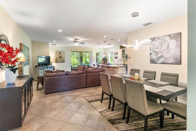 6228 35TH COURT E, Bradenton, FL 34203