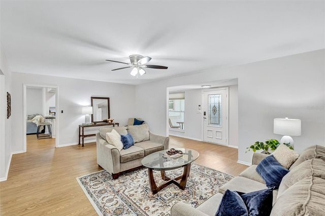 904 LA JOLLA AVENUE, Sun City Center, FL 33573