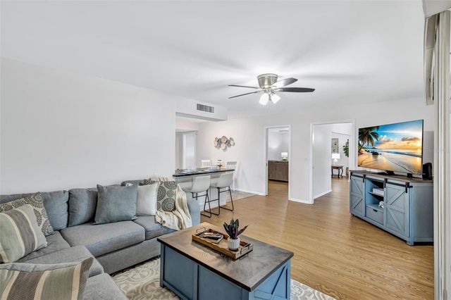 904 LA JOLLA AVENUE, Sun City Center, FL 33573