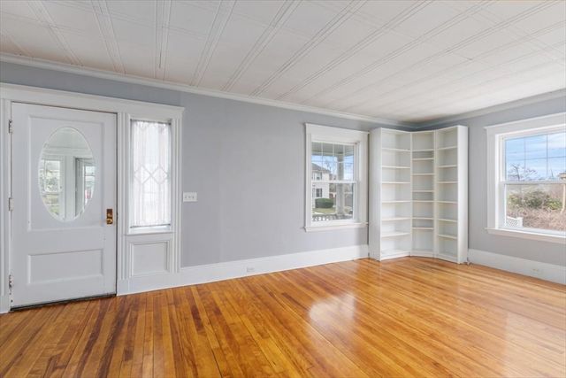 16 Rutherford Ave, Haverhill, MA 01835