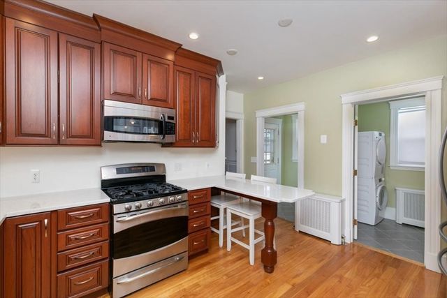 16 Rutherford Ave, Haverhill, MA 01835