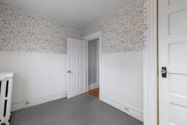 16 Rutherford Ave, Haverhill, MA 01835