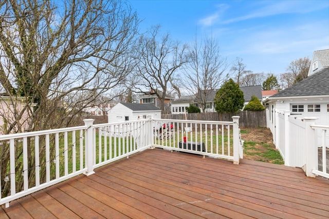 16 Rutherford Ave, Haverhill, MA 01835