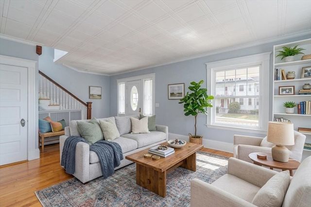 16 Rutherford Ave, Haverhill, MA 01835