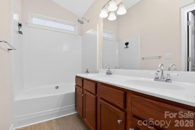 7022 Duchamp Drive, Charlotte, NC 28215