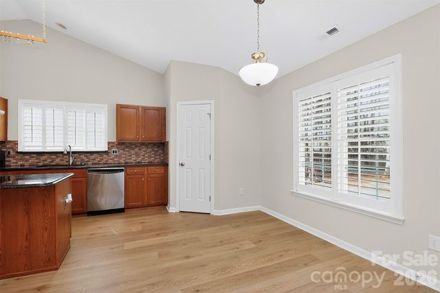 7022 Duchamp Drive, Charlotte, NC 28215