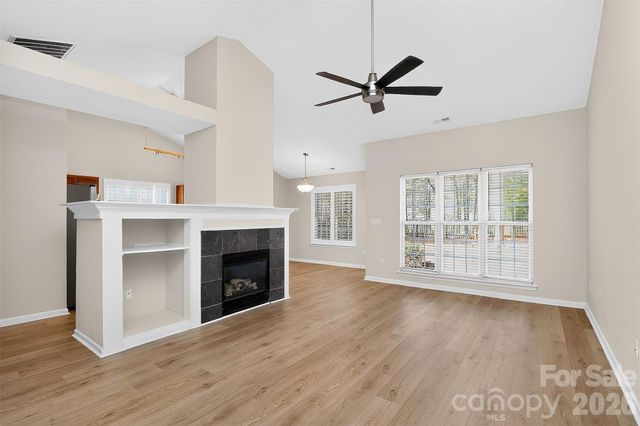 7022 Duchamp Drive, Charlotte, NC 28215