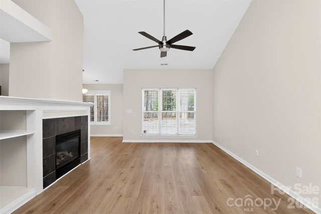 7022 Duchamp Drive, Charlotte, NC 28215