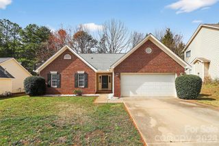 7022 Duchamp Drive, Charlotte, NC 28215