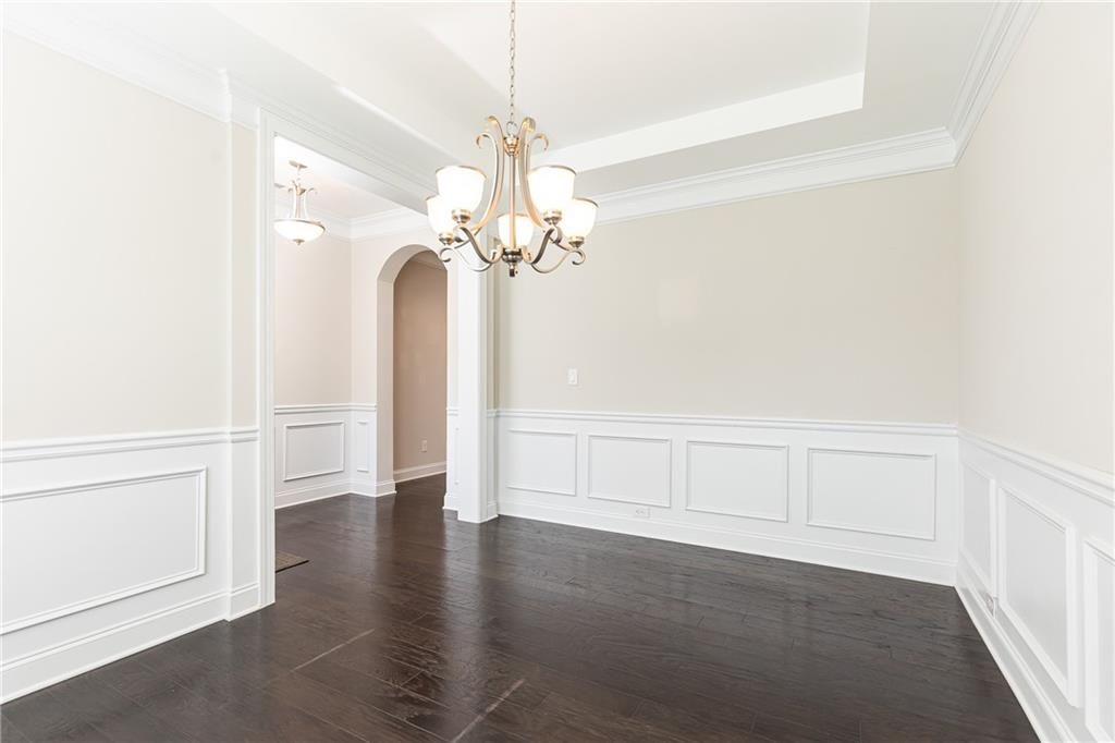 Image 11 of property listing at 9024 Tuckerbrook Lane, Alpharetta, GA 30022