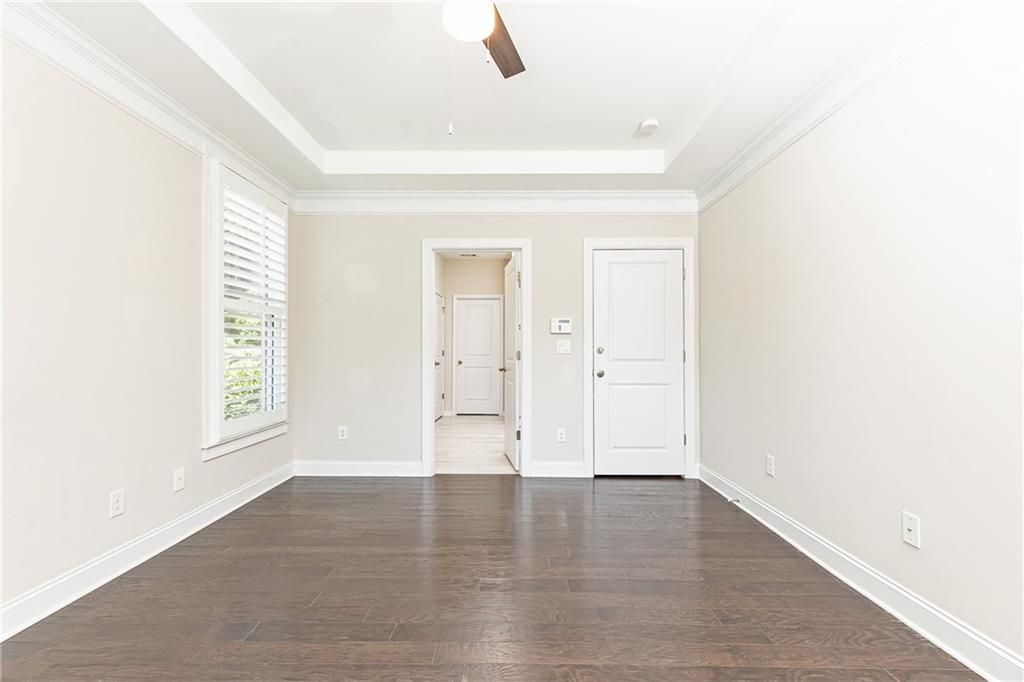 Image 14 of property listing at 9024 Tuckerbrook Lane, Alpharetta, GA 30022