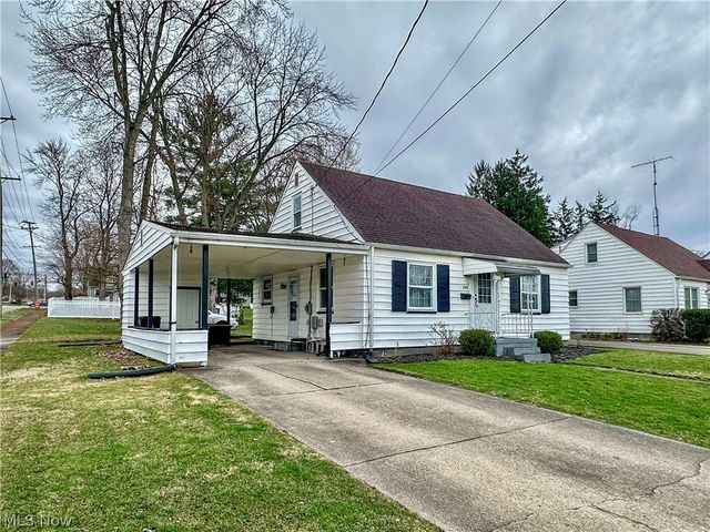 869 Frederick Street, Niles, OH 44446