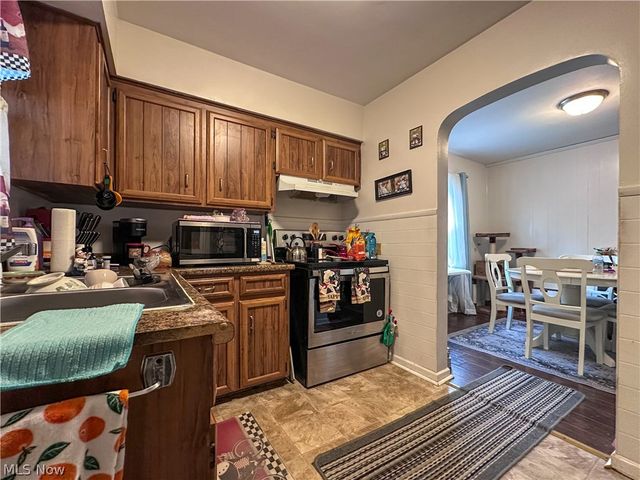 869 Frederick Street, Niles, OH 44446