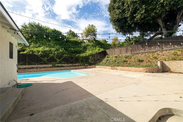 2126 Fairhill Drive, Rancho Palos Verdes, CA 90275