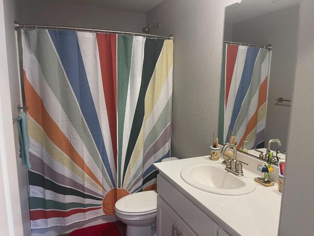 1424 Willowedge Way, Stockton, CA 95206