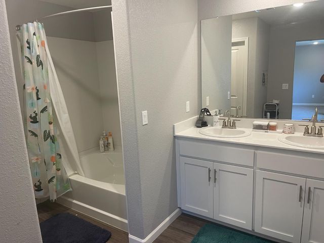 1424 Willowedge Way, Stockton, CA 95206