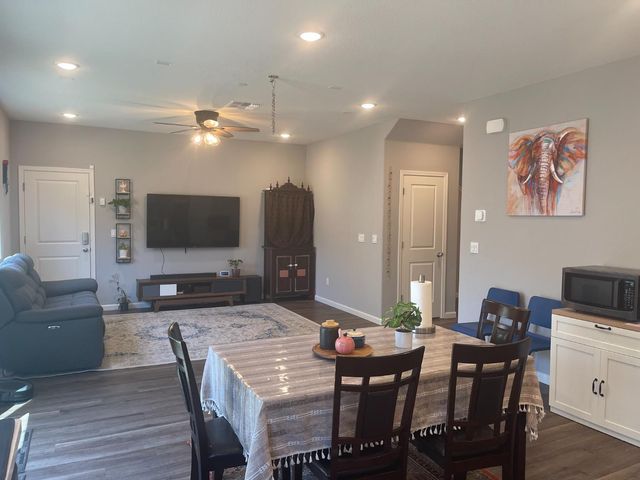 1424 Willowedge Way, Stockton, CA 95206