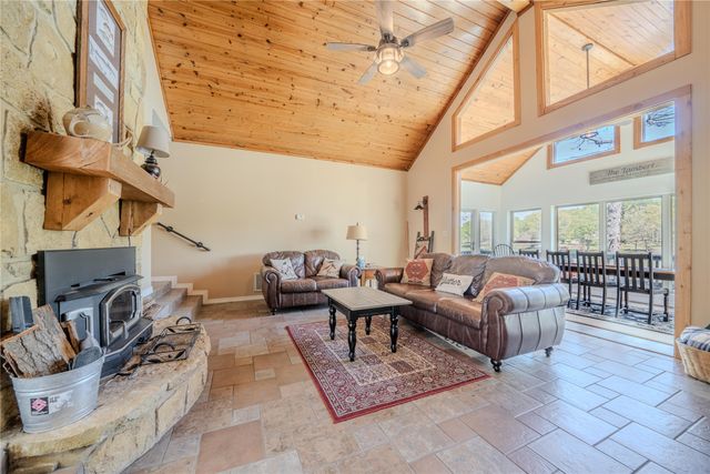 343 County Road 2938 N, Pittsburg, TX 75686