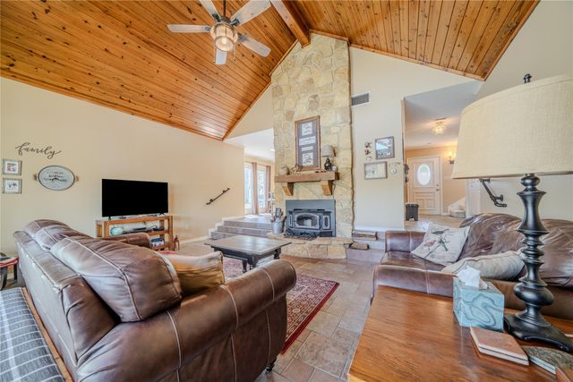 343 County Road 2938 N, Pittsburg, TX 75686