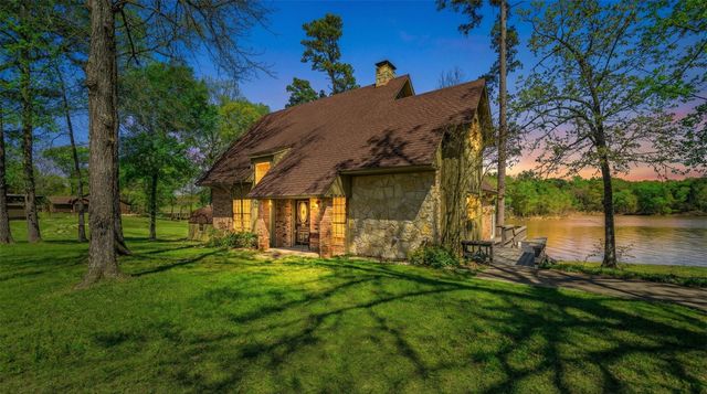 343 County Road 2938 N, Pittsburg, TX 75686