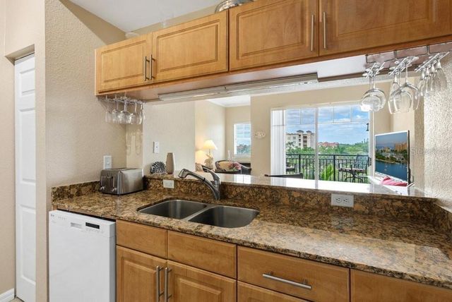 1064 N TAMIAMI TRAIL 1425, Sarasota, FL 34236